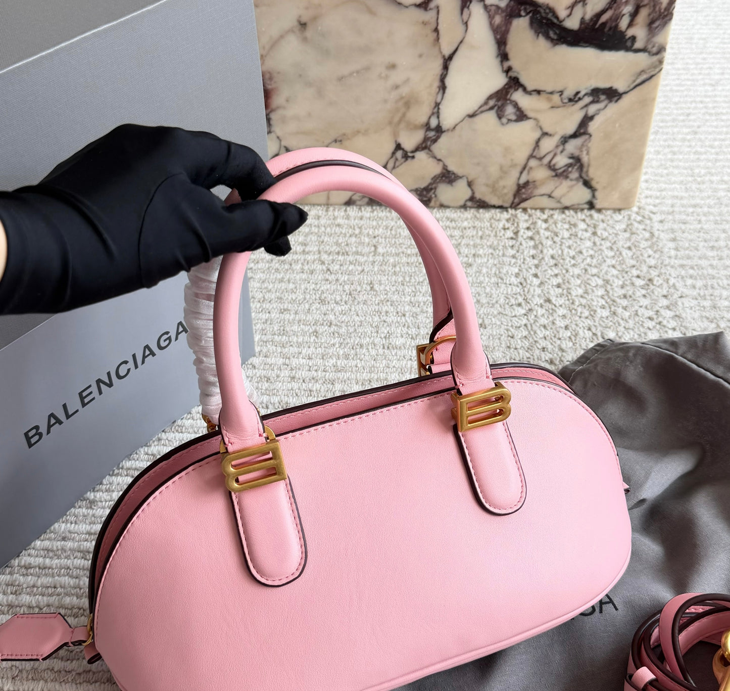 Cuero | Structured Dome Top-Handle Bag