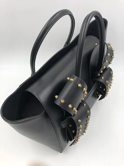 Cuero | Aika leather bag with studs