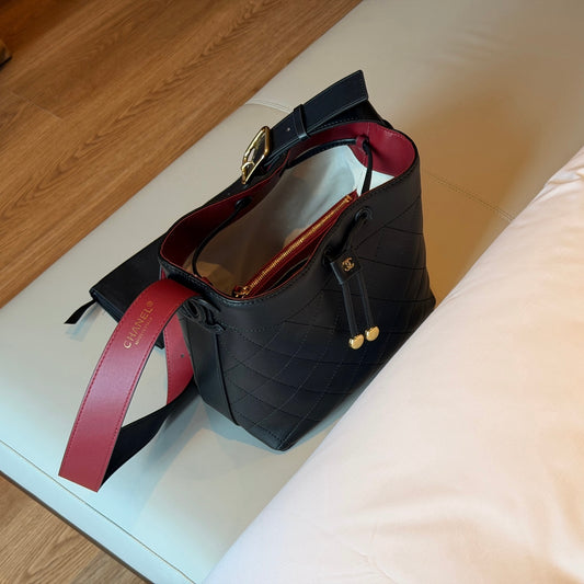Cuero | Quilted Bucket Bag