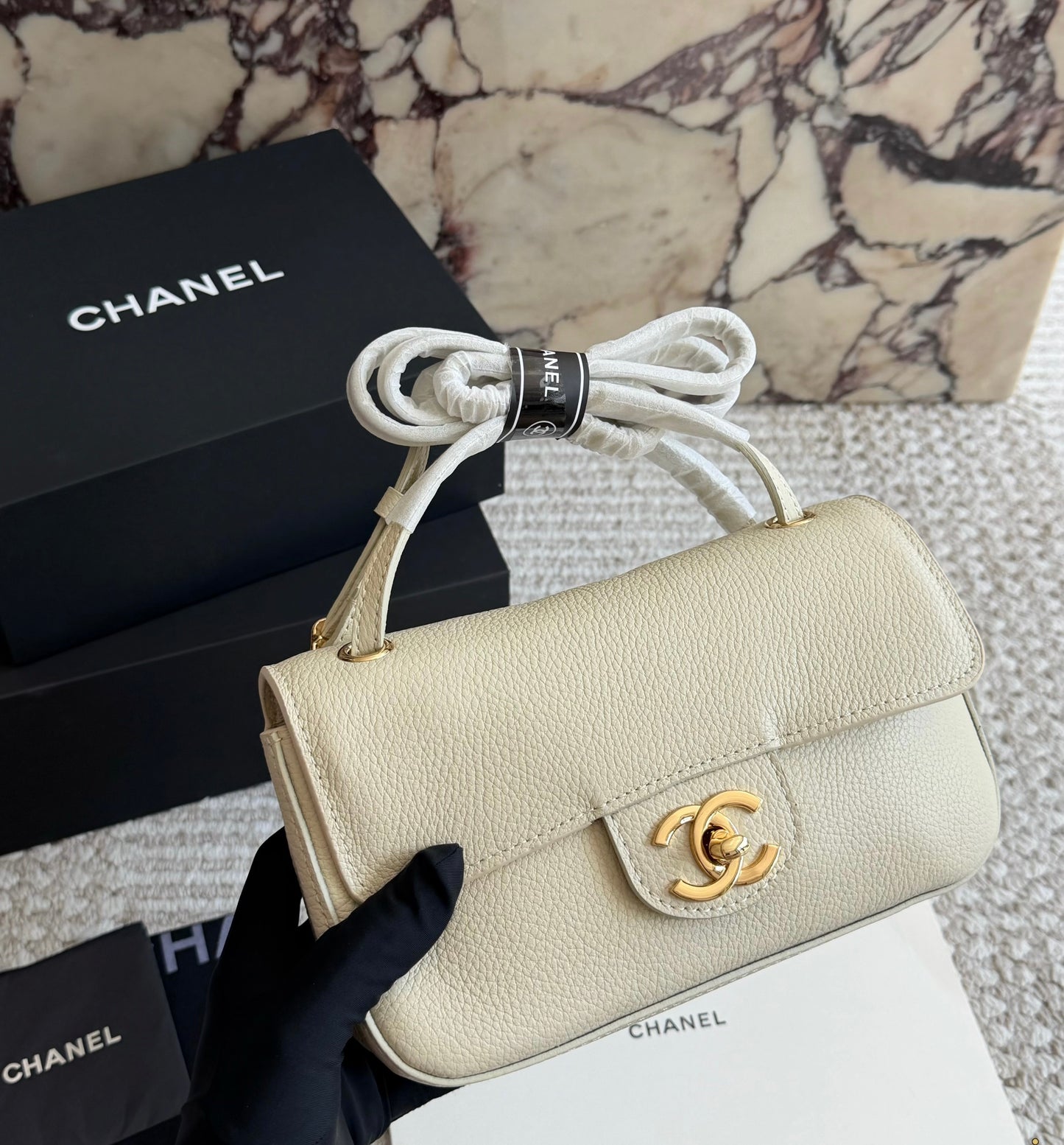 Cuero | Grained Leather Mini Flap Bag
