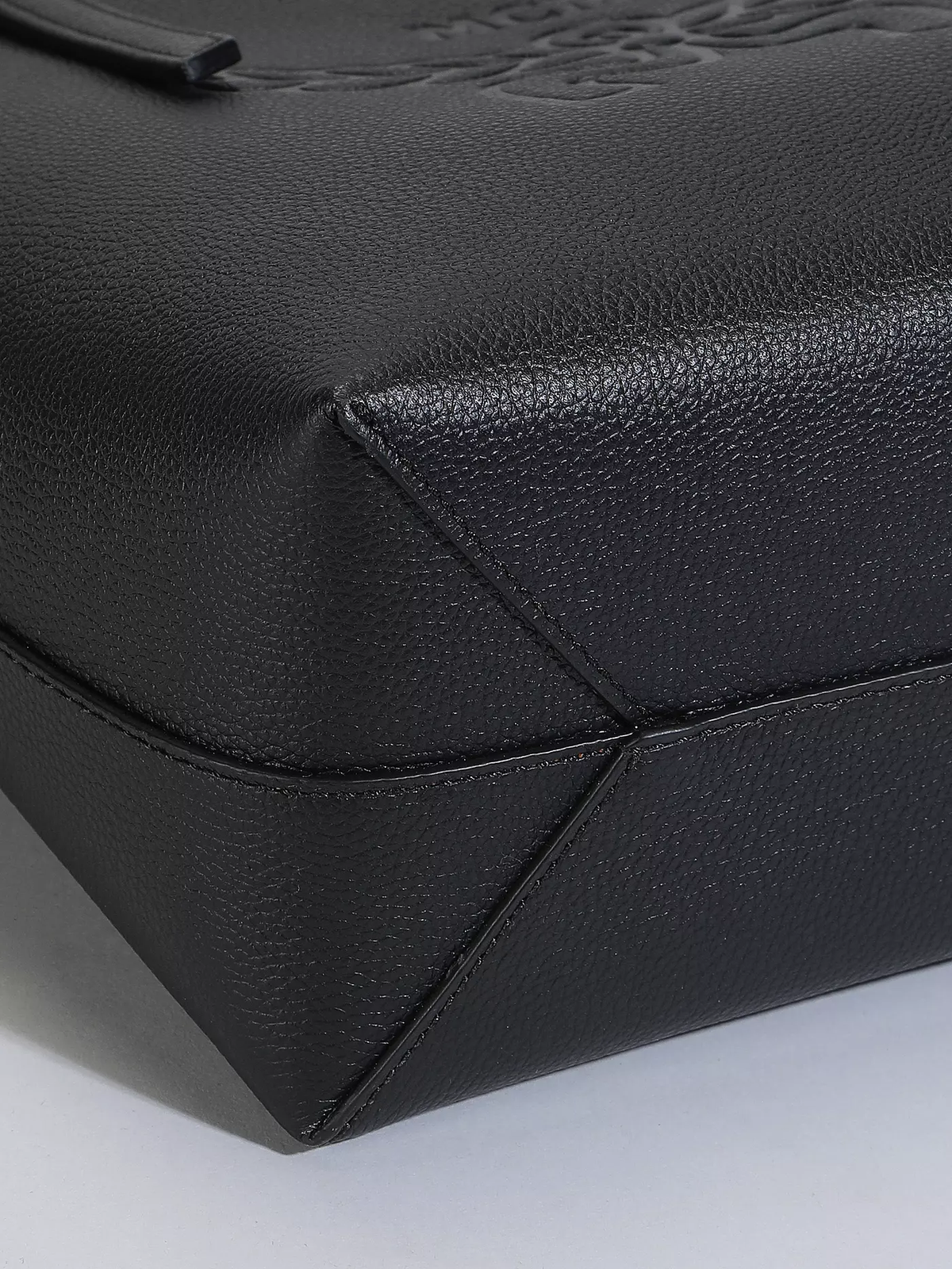 Cuero | MCM Small Leather Bag