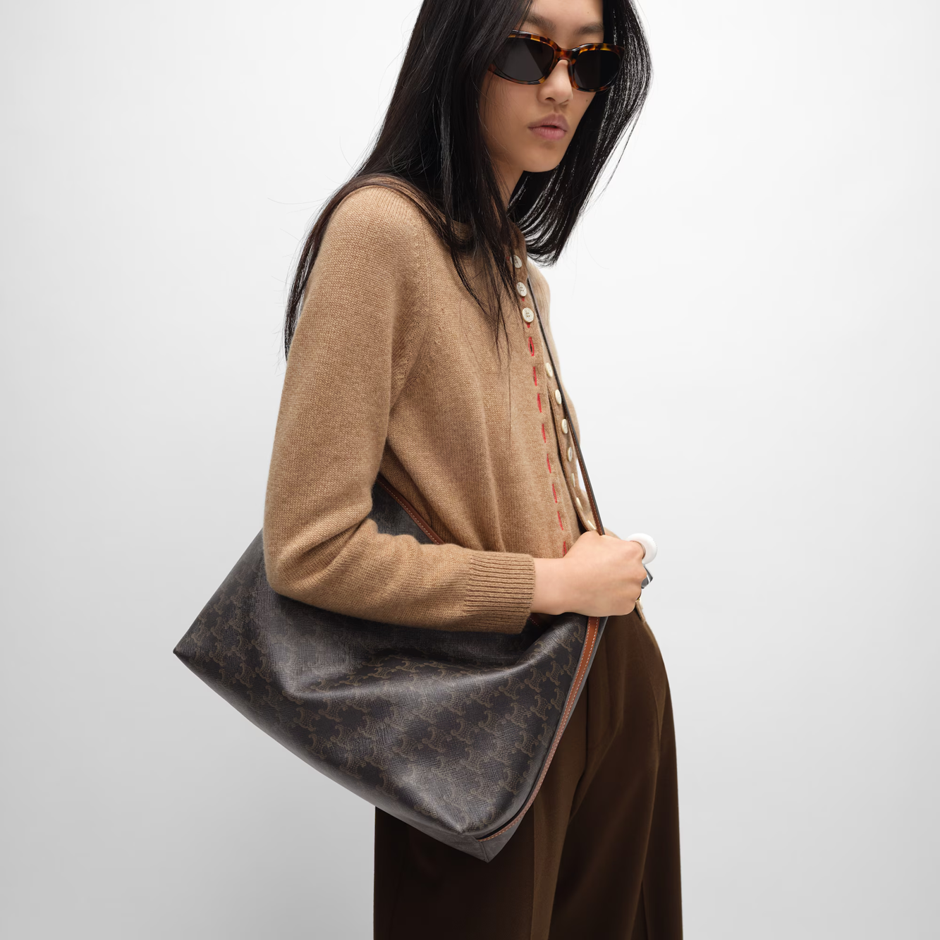 Cuero | SOFT SHOPPER BAG IN Triomphe Canvas and Calfskin
