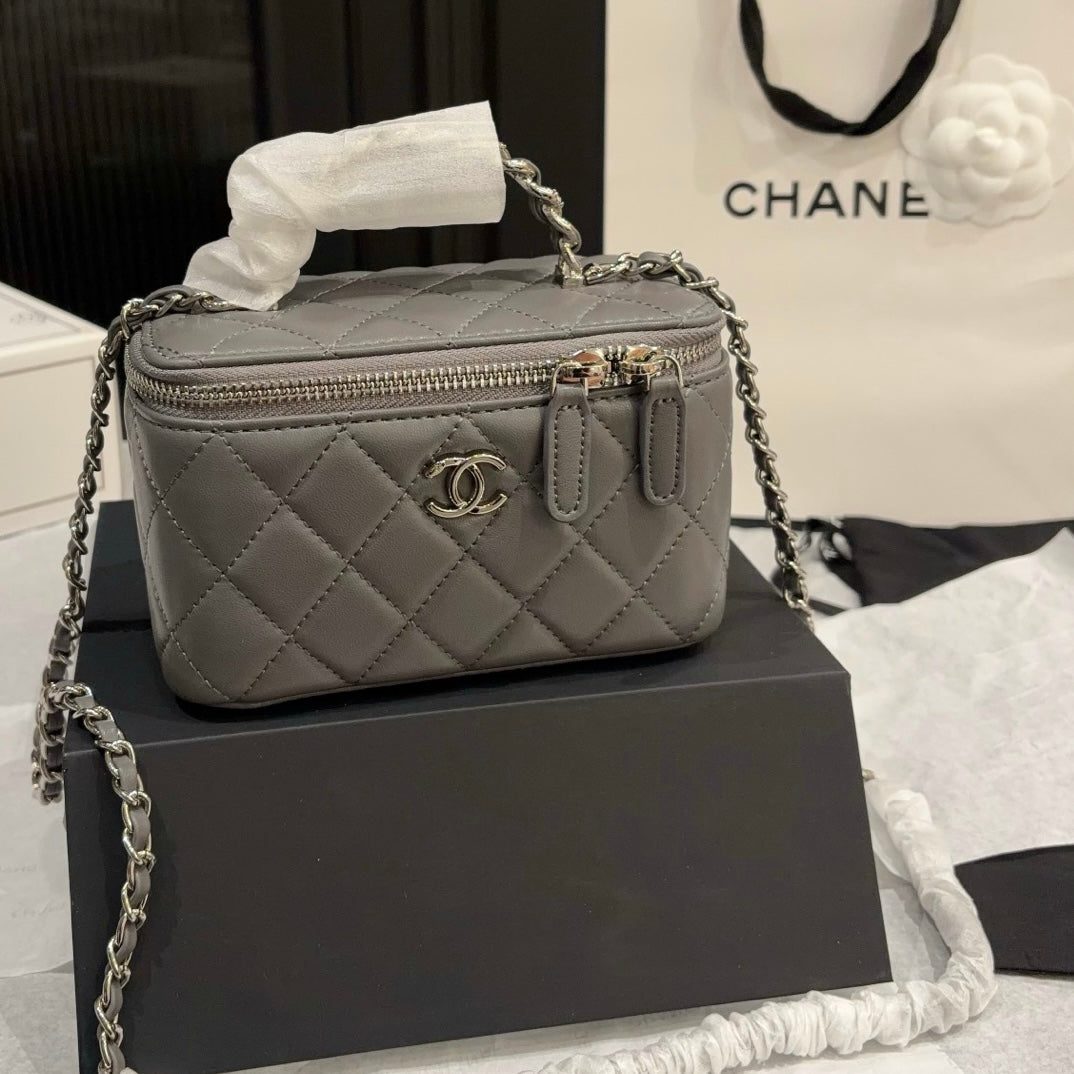 Cuero | Quilted Vanity Box Bag