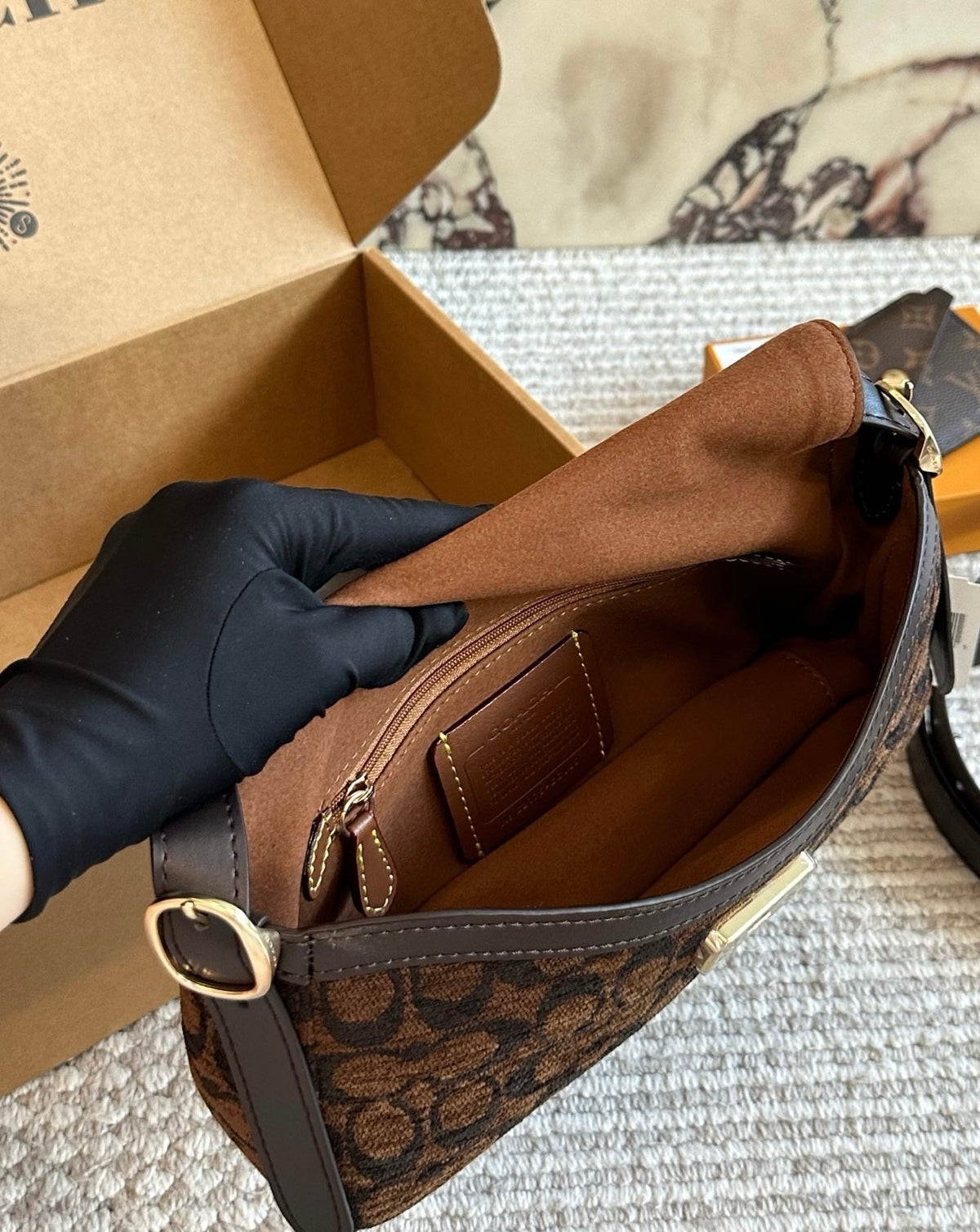 Cuero | Signature Baguette Shoulder Bag