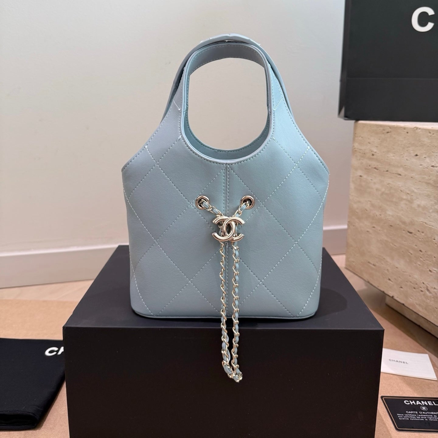 Cuero | Quilted Hobo Bag