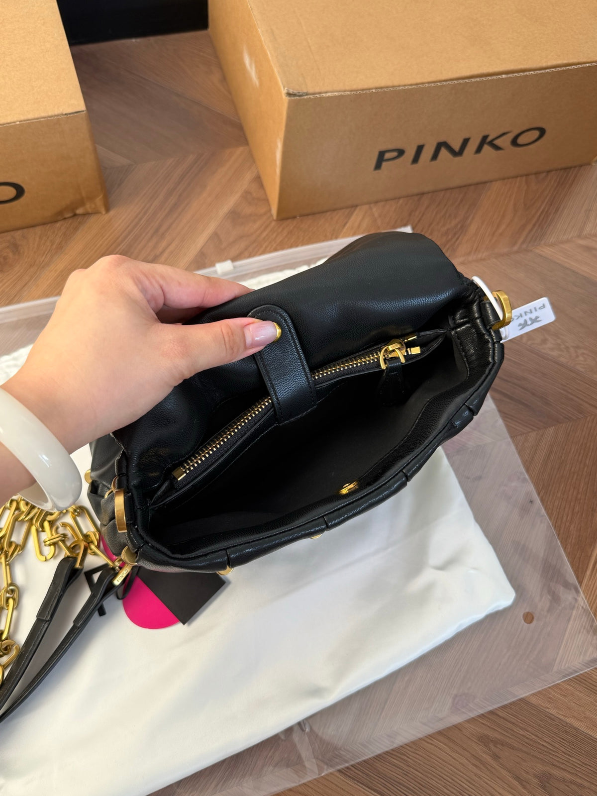 Cuero | Pleated Love Bird Flap Chain Crossbody Bag - Black