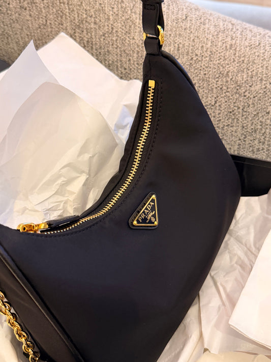 Cuero | Nylon Hobo Shoulder Bag