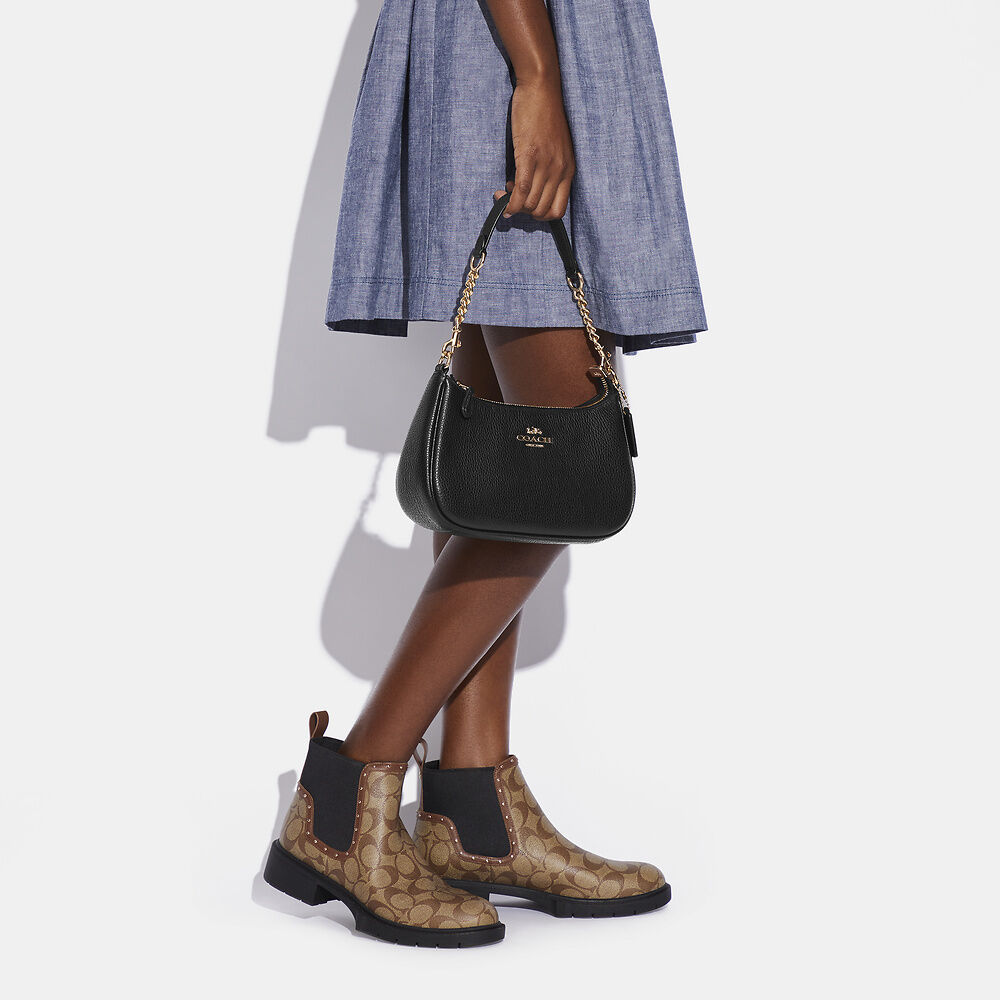 Cuero | Teri Shoulder Bag In Signature Canvas