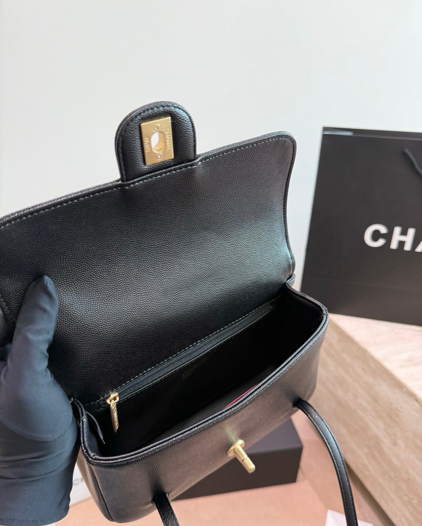 Cuero | Classic Flap Shoulder Bag