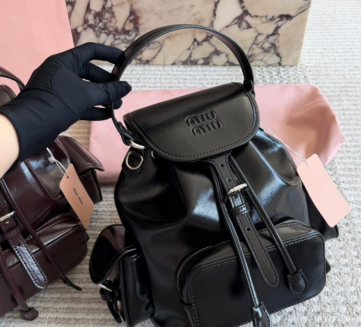 Cuero | Miu Miu Black Leather Backpack