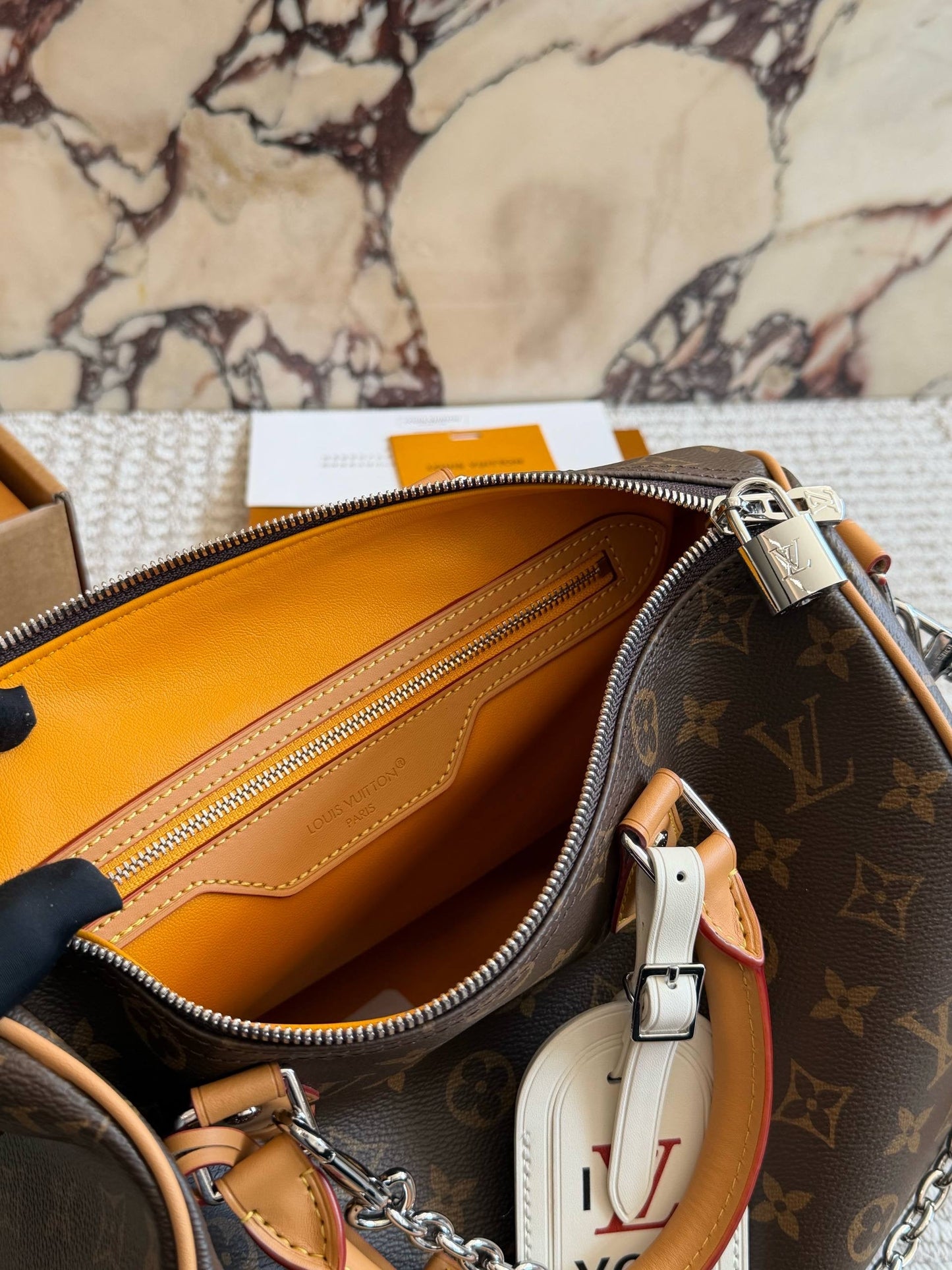 Cuero | 57th Street NYC Speedy Bandoulière 30
