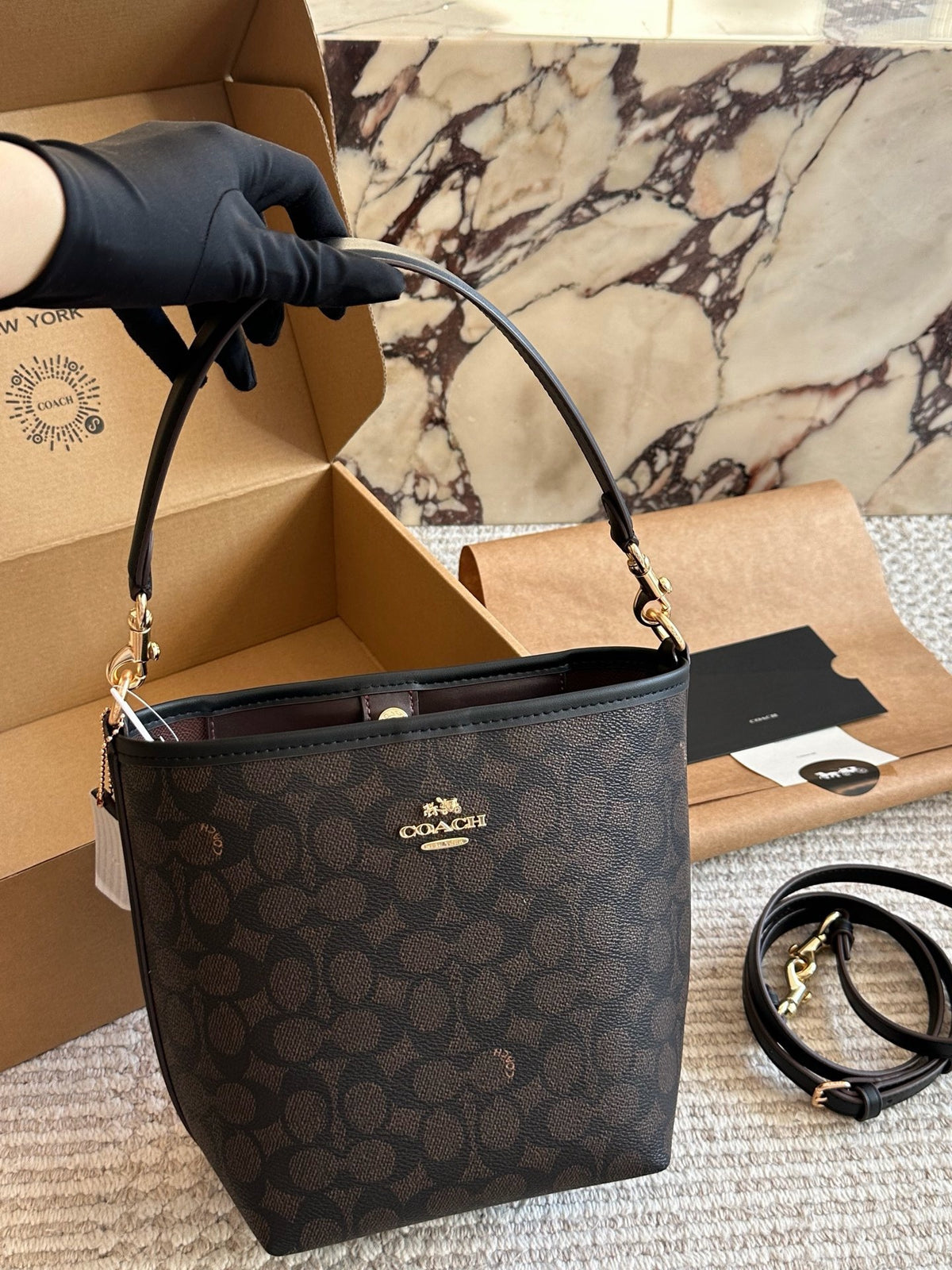 Cuero | Signature Bucket Bag