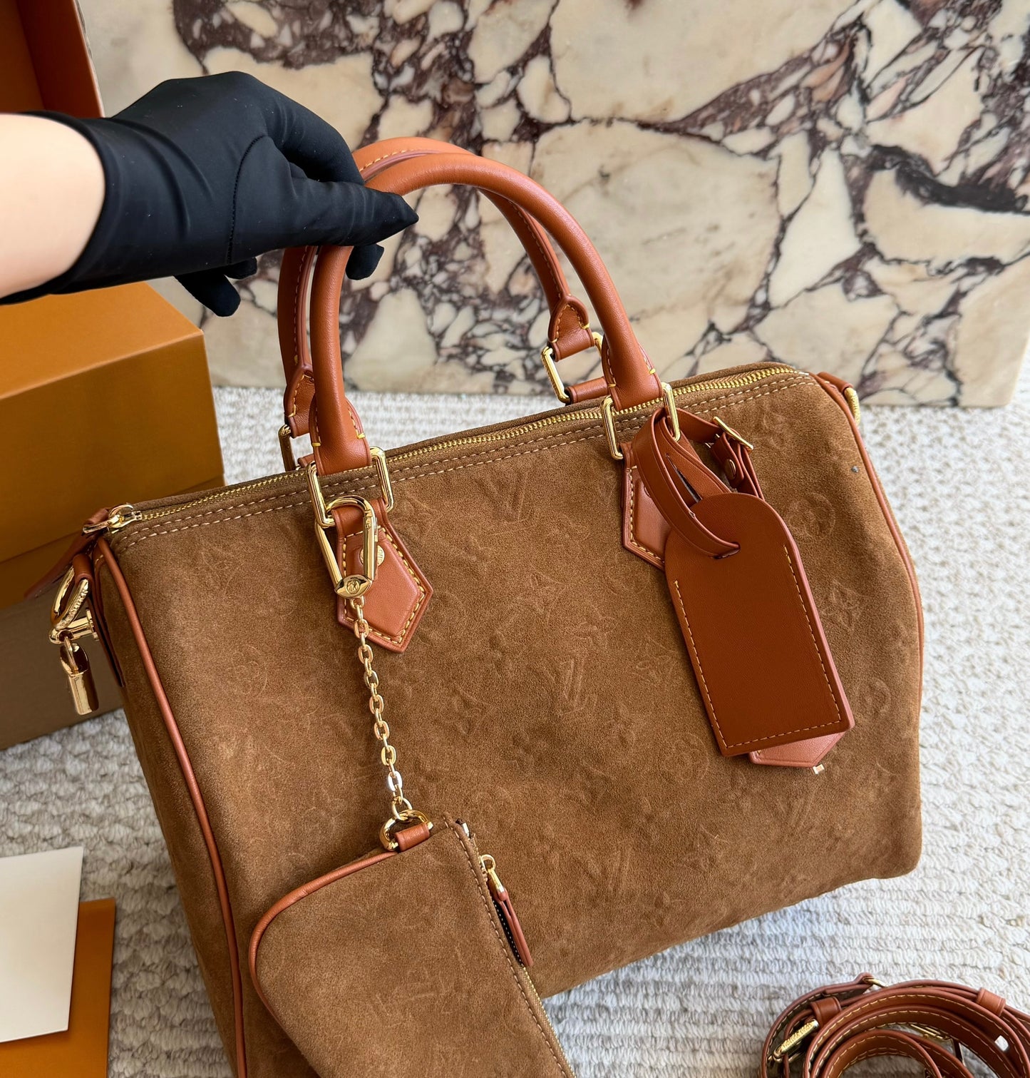 Cuero | Camel Suede Duffle Bag
