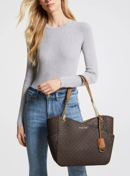 Cuero | JET SET TRAVEL LARGE X CHAIN MK SIGNATURE SHOULDER TOTE BAG