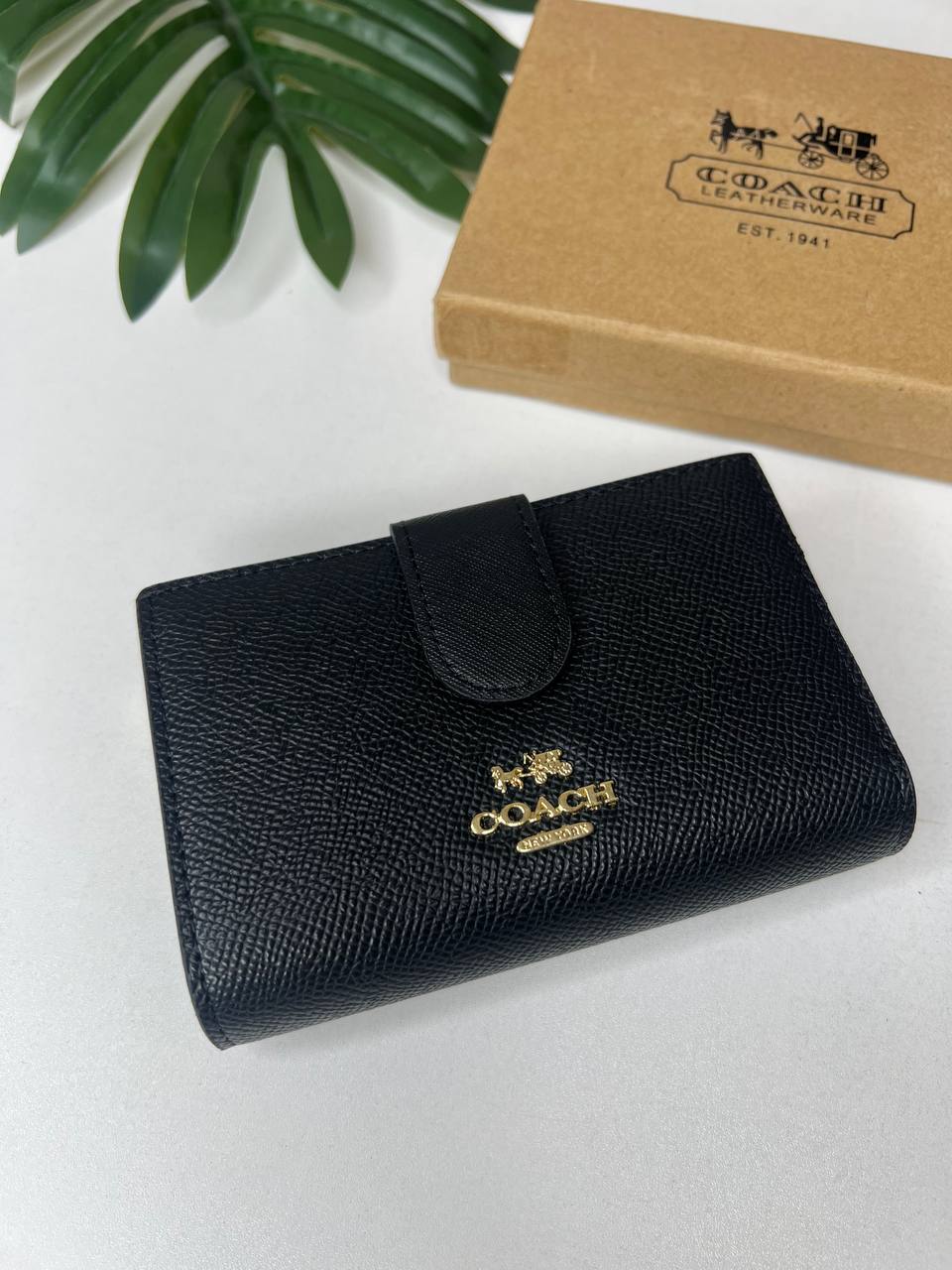 Cuero | Medium Corner Zip Wallet In Signature Canvas