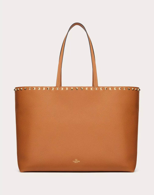Cuero | Garavani Rockstud tote bag in grainy calfskin leather