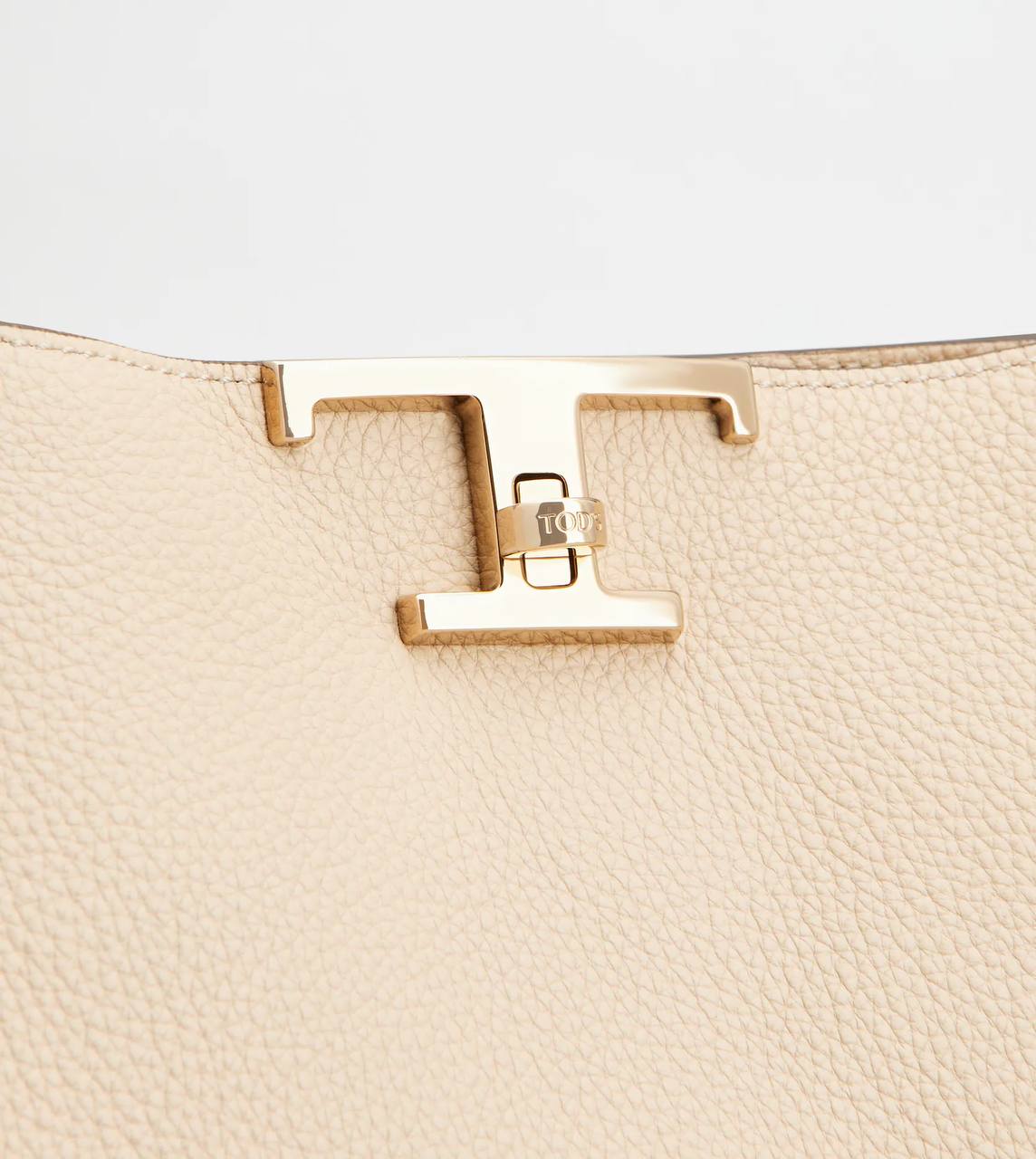 Cuero | Tod’s T Timeless Shoulder Bag in Leather Medium