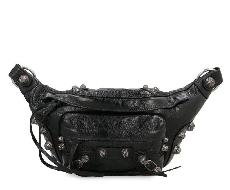 Cuero | Le Cagole cracked-leather belt bag