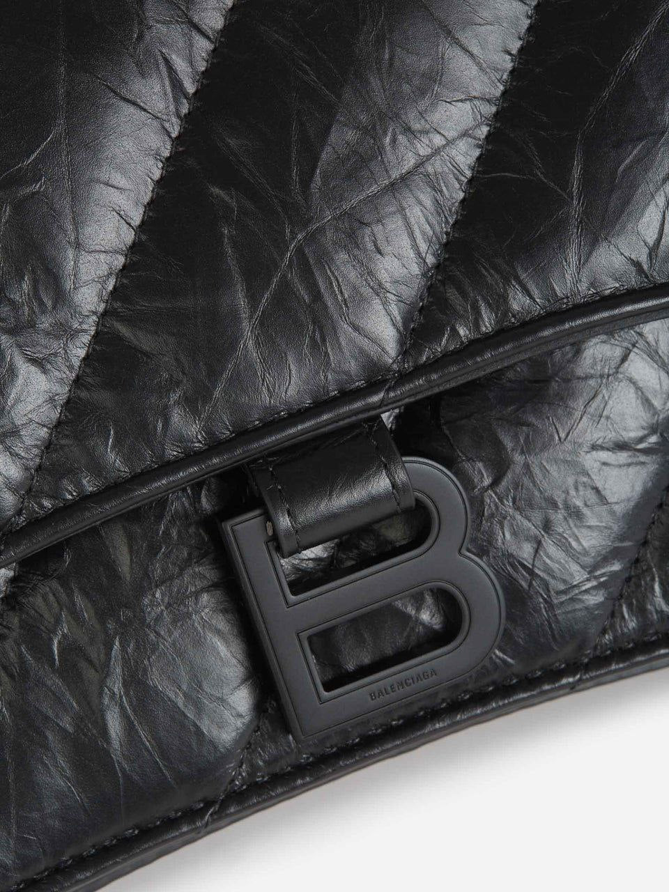 Cuero | Medium Crush Quilted Leather Shoulder Bag