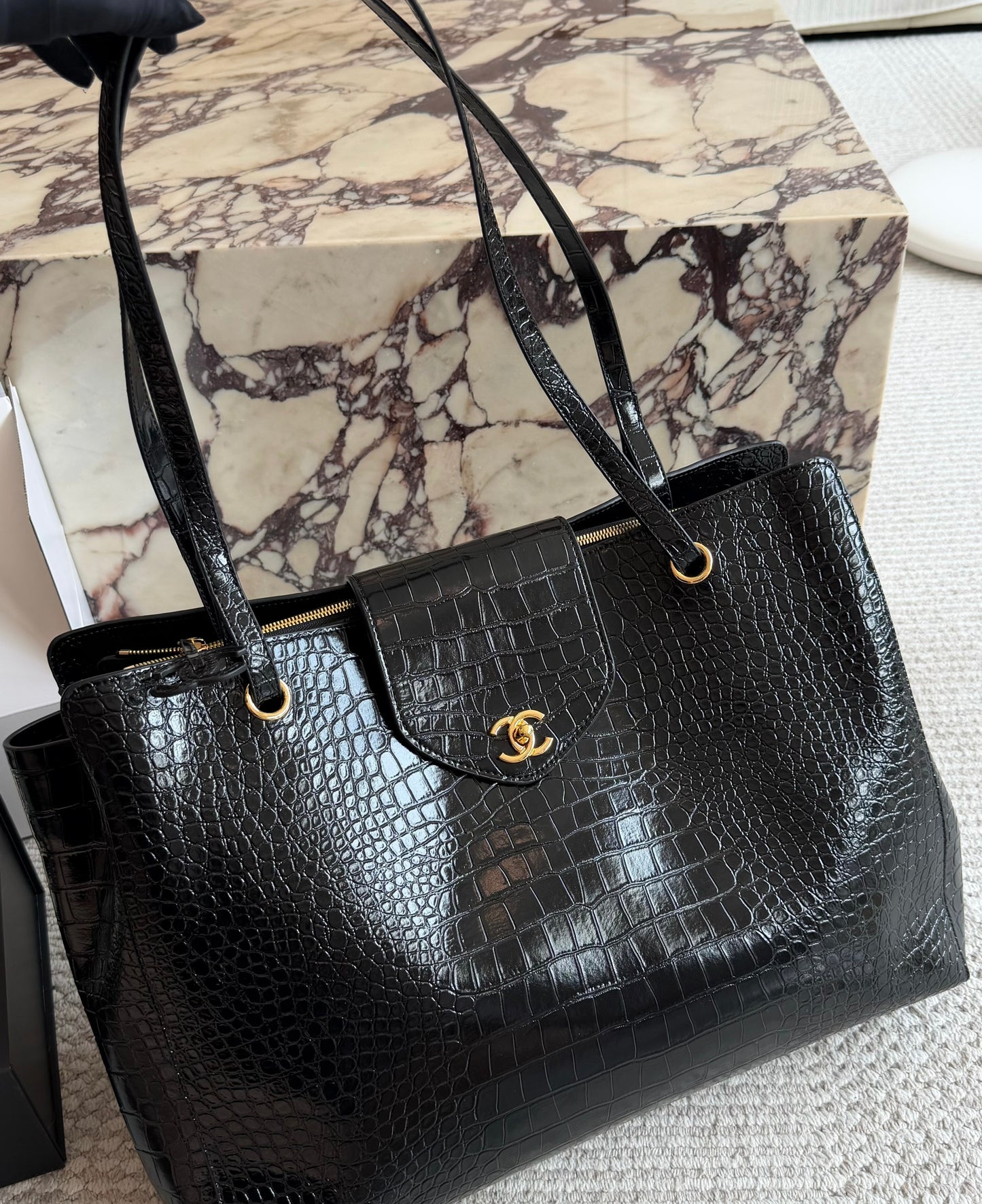Cuero | Classic Croc Leather Tote