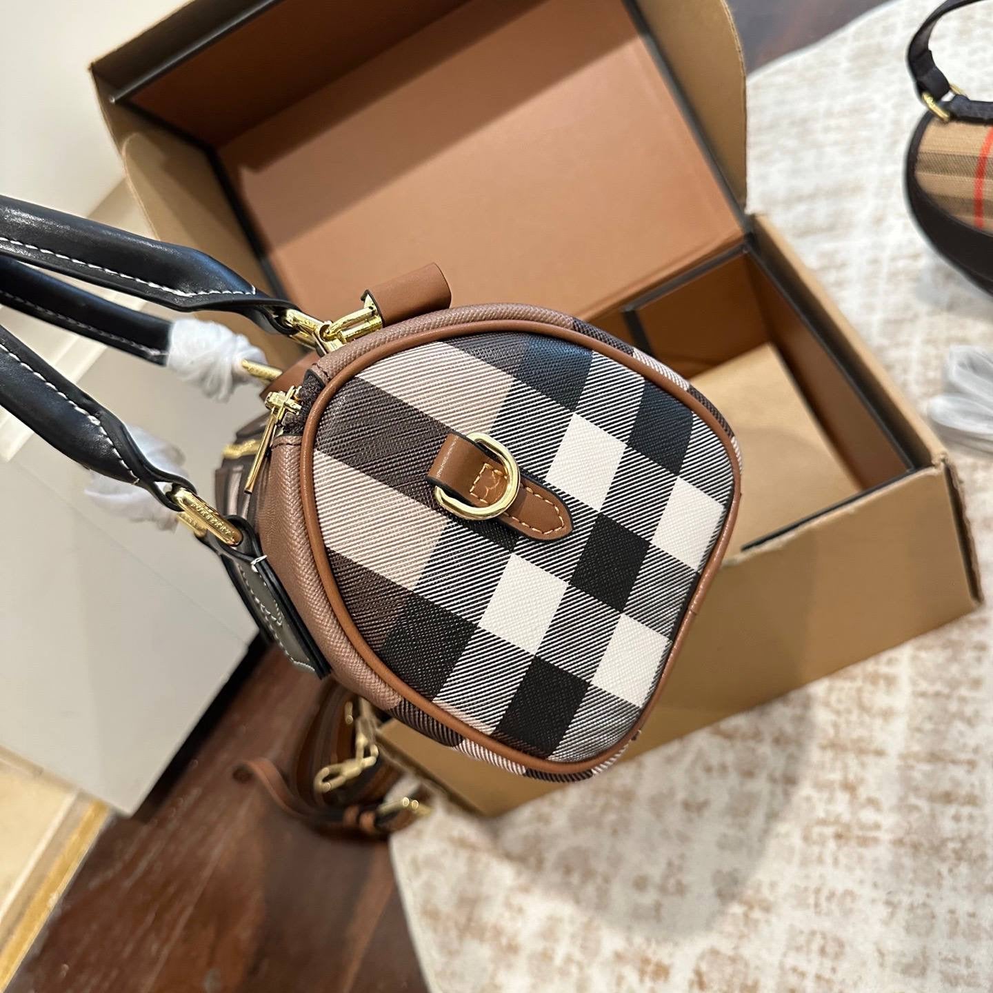 Cuero | mini check padlock tote bag