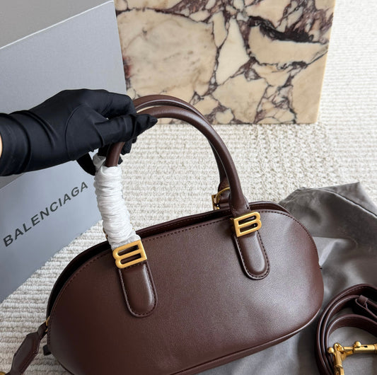 Cuero | Structured Dome Top-Handle Bag