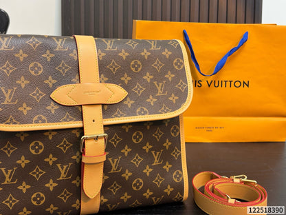 Cuero | Signature Monogram Single Buckle Flap Crossbody Bag - Brown Monogram