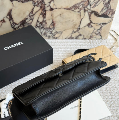 Cuero | Black Quilted Shoulder Bag