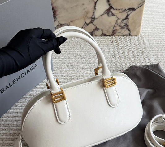Cuero | Structured Dome Top-Handle Bag