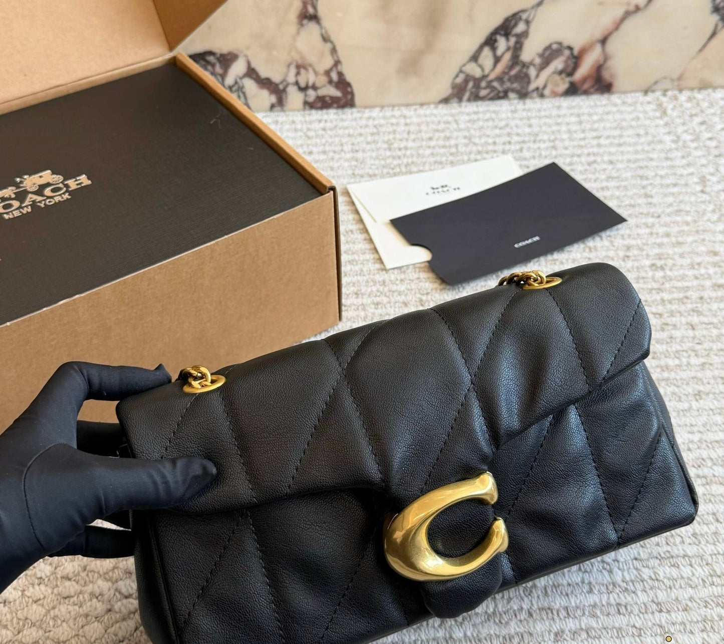 Cuero | Tabby Quilted Shoulder Bag With Chain