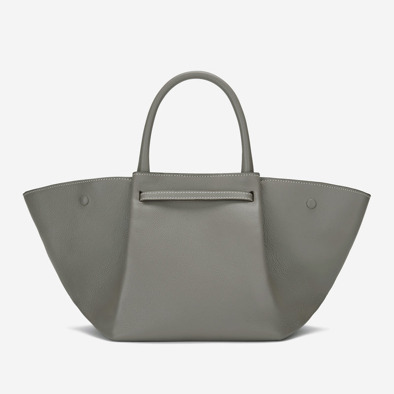 Cuero | Demellier The Midi New York Stone Grey Small Grain Ecru Stitching