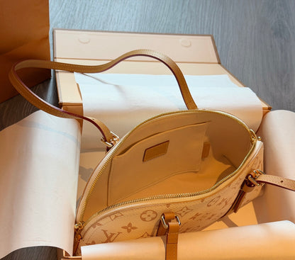 Cuero | Signature Ellipse Shoulder Bag - Classic Monogram
