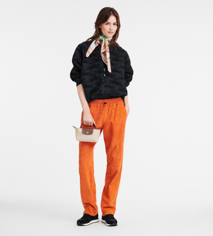 Cuero | Le Pliage Pouch with handle Paper