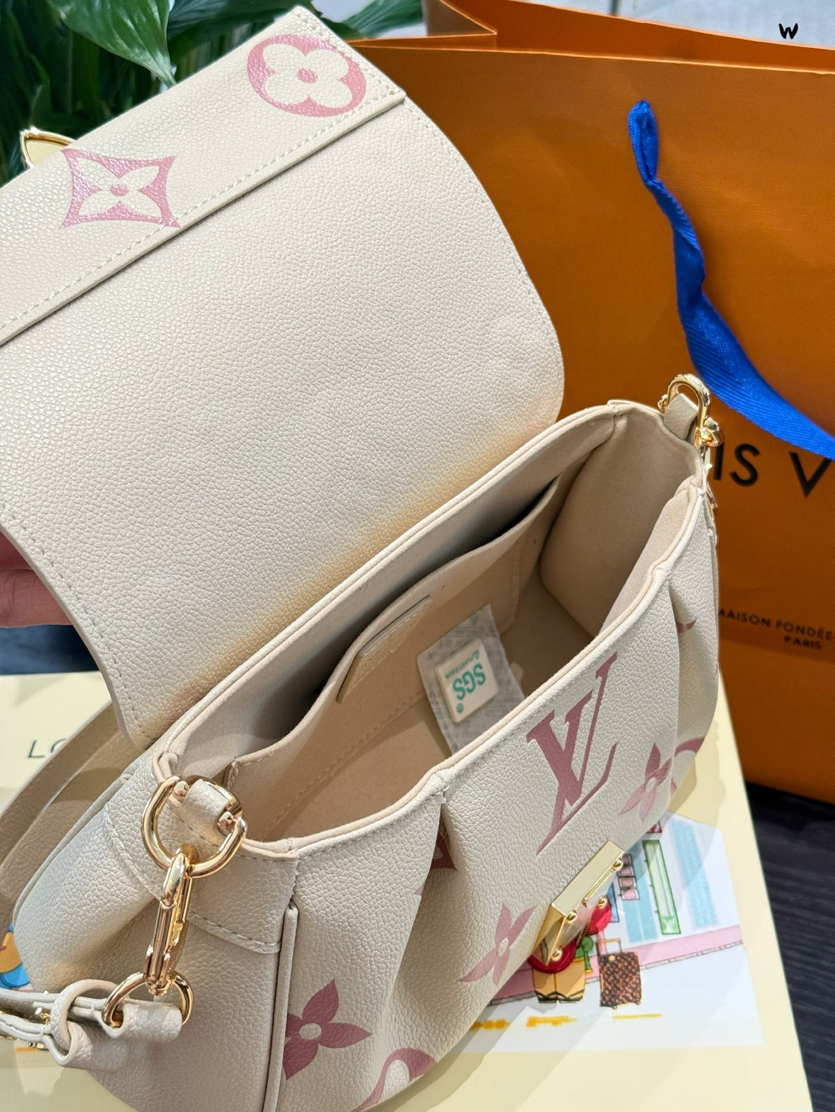 Cuero | Two-Tone Monogram East-West Flap Crossbody - Cream Pink