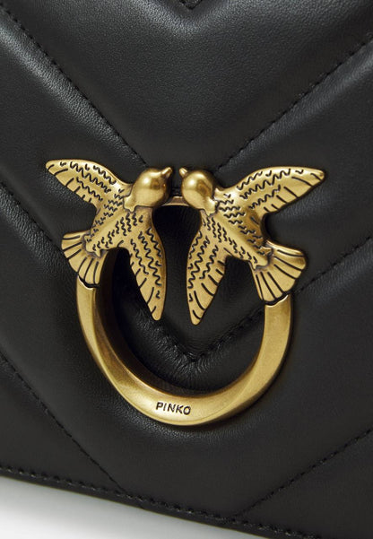 Cuero | Love Click Classic Black Bag