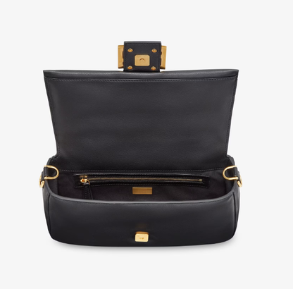 Cuero | Baguette Black nappa leather bag