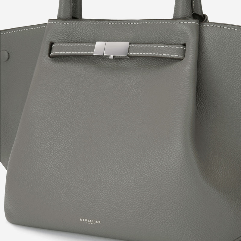 Cuero | Demellier The Midi New York Stone Grey Small Grain Ecru Stitching