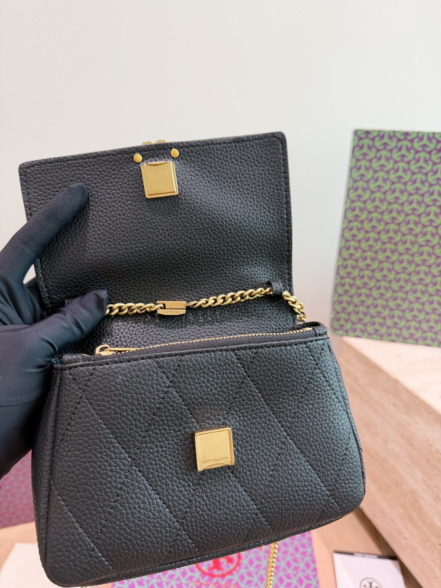 Cuero | Quilted Top Handle Mini Bag Black