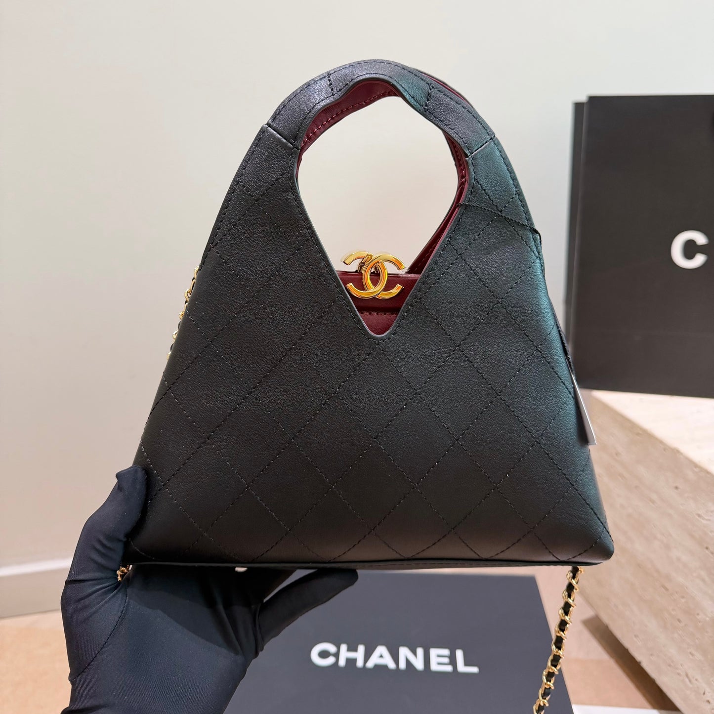 Cuero | Quilted Triangle Top-Handle Bag