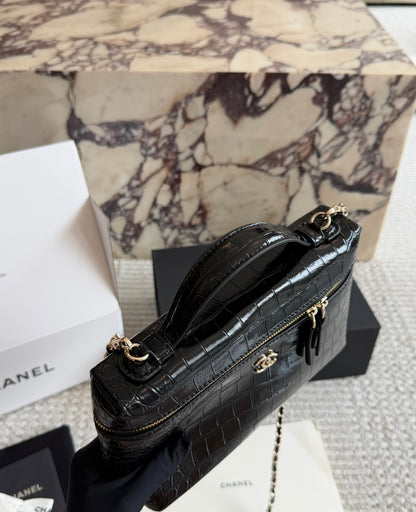 Cuero | Crocodile Embossed Vanity Bag