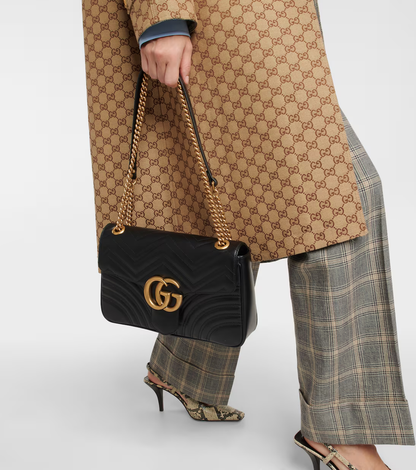 Cuero | GG Marmont Medium shoulder bag