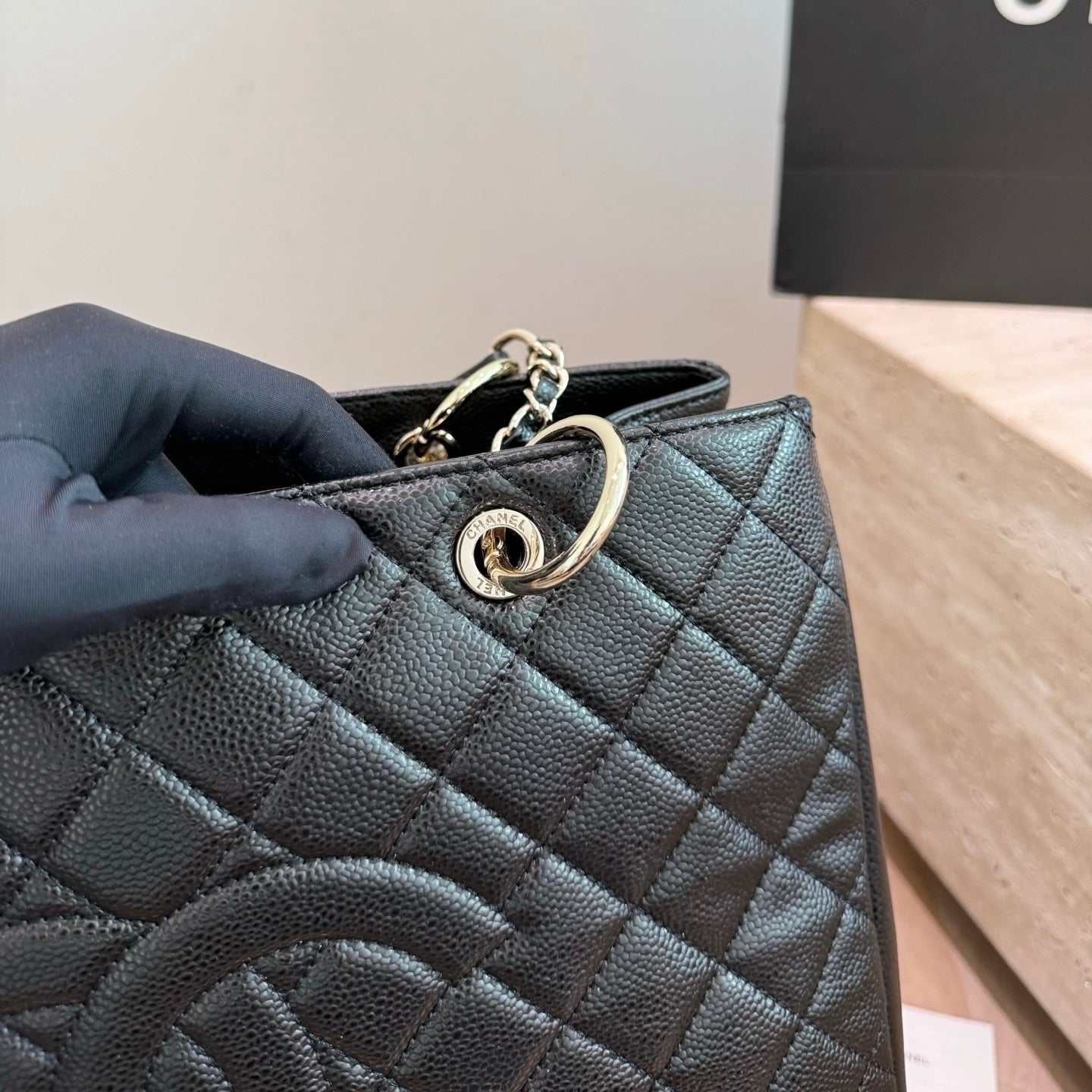 Cuero | Quilted Shopper Tote