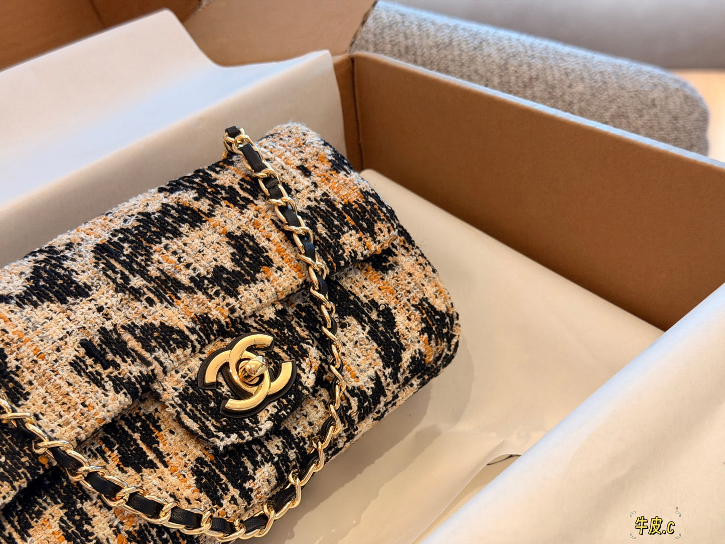 Cuero | Tweed Flap Shoulder Bag