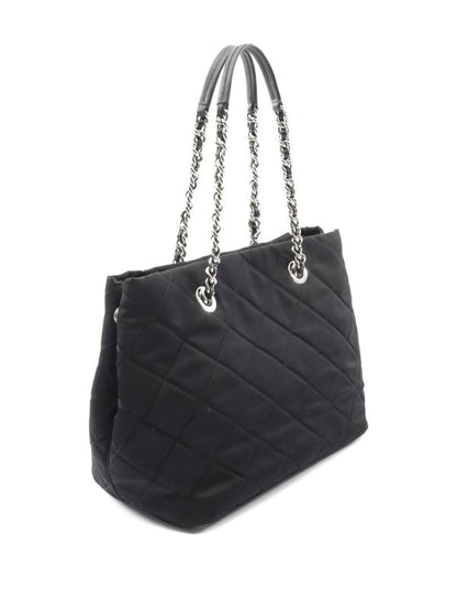 Cuero | practical bag lined with a chain of knots