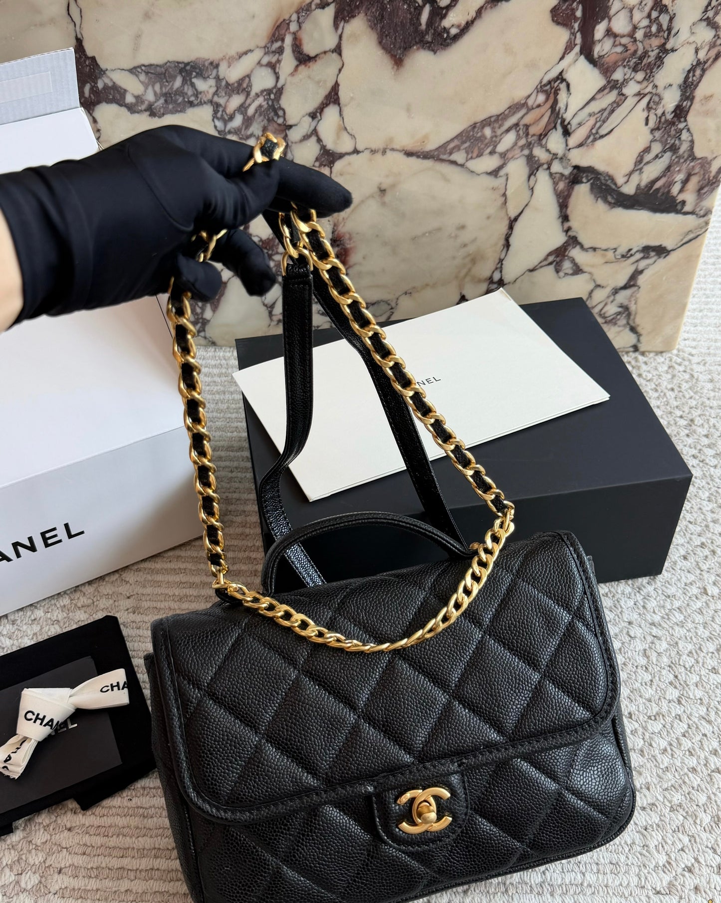 Cuero | Quilted Chain Top Handle Bag