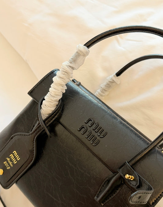 Cuero | Signature Top Handle Bag - Noir