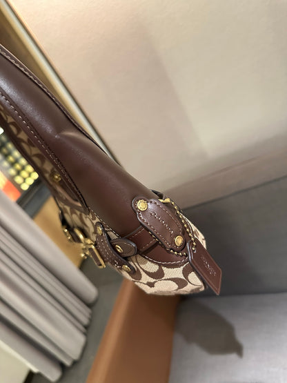 Cuero | Signature Buckle Hobo Shoulder Bag - Brown