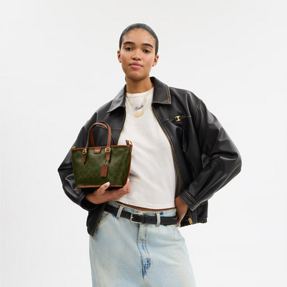 Cuero | TAXI TOTE BAG 21 IN SIGNATURE CANVAS