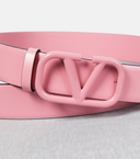 VLogo leather belt