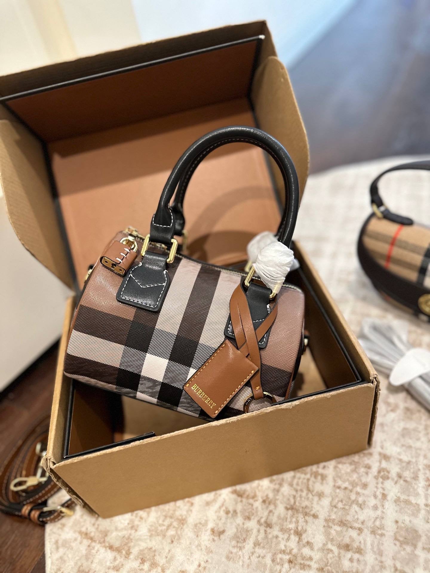 Cuero | mini check padlock tote bag